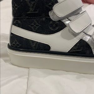 Kids Louis Vuitton sneakers